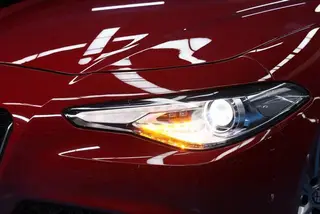 Alfa Romeo Giulia 2017 2.0T 200HP Version de luxe extérieur photo 4