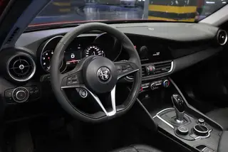 Alfa Romeo Giulia 2017 2.0T 200HP Version de luxe extérieur photo 9