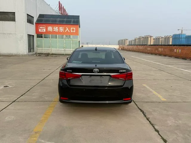 Toyota Crown 2017 2.0T Sports version exterior photo 6 Toyota Crown 2017 2.0T Sports version exterior photo 6