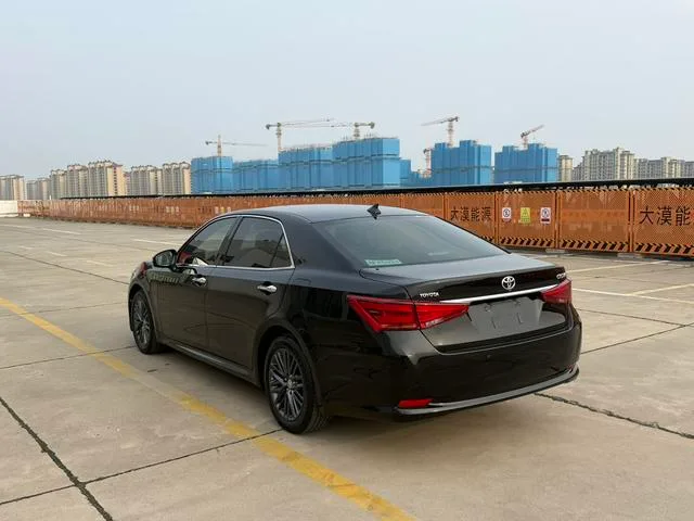 Toyota Crown 2017 2.0T Sports version exterior photo 7 Toyota Crown 2017 2.0T Sports version exterior photo 7
