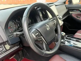 Toyota Crown 2017 2.0T Sports version interior photo 13 Toyota Crown 2017 2.0T Sports version interior photo 13