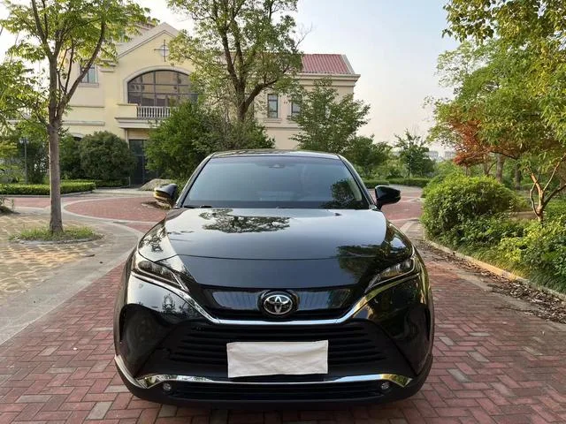 Toyota Harrier 2022 2.0L CVT Two-wheel drive enterprising version exterior photo 2 Toyota Harrier 2022 2.0L CVT Two-wheel drive enterprising version exterior photo 2
