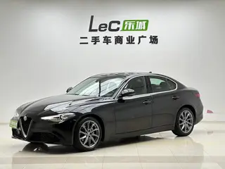 Alfa Romeo Giulia 2017 2.0T 200HP Luxury Edition exterior photo 1 Alfa Romeo Giulia 2017 2.0T 200HP Luxury Edition exterior photo 1