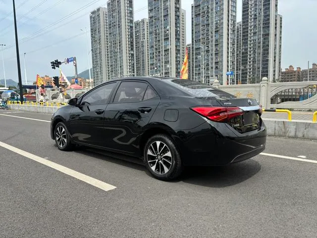 Toyota Levin 2018 185T CVT Premium Edition Country VI interior photo 13 Toyota Levin 2018 185T CVT Premium Edition Country VI interior photo 13