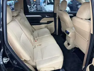 Toyota Highlander 2021 2.0T Édition Élite à quatre roues motrices 7 Siège intérieur photo 11