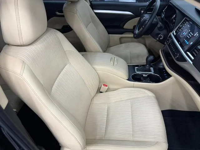 Toyota Highlander 2021 2.0T Édition Élite à quatre roues motrices 7 Siège intérieur photo 12