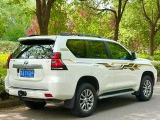 Toyota Prado 2018 3.5L Automático TX-L exterior foto 4