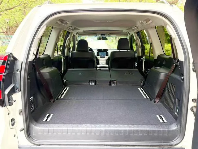 Toyota Prado 2018 3.5L Automático TX-L interior foto 12