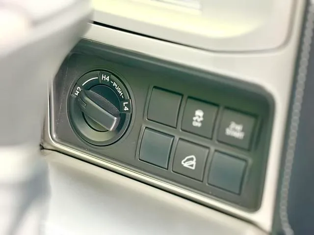 Toyota Prado 2018 3.5L Automático TX-L interior foto 14