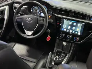 Toyota Corolla 2014 1.6L CVT GL interior foto 12 Toyota Corolla 2014 1.6L CVT GL interior foto 12
