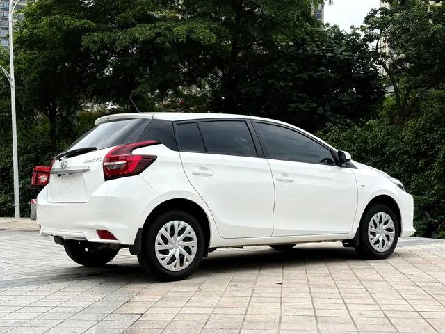 Toyota Vios FS 2022 1.5L CVT Fengchi CARE version exterior photo 5 Toyota Vios FS 2022 1.5L CVT Fengchi CARE version exterior photo 5