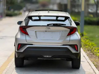 Toyota C-HR 2021 2.0L Version de luxe extérieur photo 5 Toyota C-HR 2021 2.0L Version de luxe extérieur photo 5