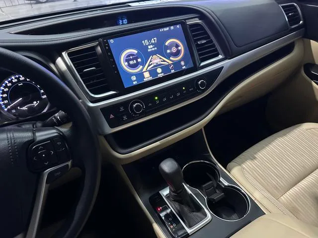 Toyota Highlander 2021 2.0T Édition Élite à quatre roues motrices 7 Siège intérieur photo 12 Toyota Highlander 2021 2.0T Édition Élite à quatre roues motrices 7 Siège intérieur photo 12