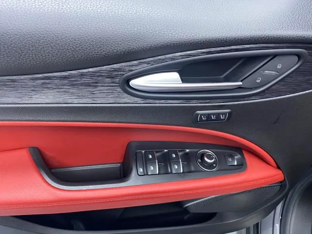 Alfa Romeo Stelvio 2021 2.0T 280HP Luxury Edition exterior photo 5 Alfa Romeo Stelvio 2021 2.0T 280HP Luxury Edition exterior photo 5