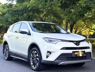 Toyota RAV4 2018 2.5L Élite automatique à quatre roues motrices i Version extérieur photo 3 Toyota RAV4 2018 2.5L Élite automatique à quatre roues motrices i Version extérieur photo 3