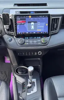 Toyota RAV4 2018 2.5L Élite automatique à quatre roues motrices i Version intérieur photo 13 Toyota RAV4 2018 2.5L Élite automatique à quatre roues motrices i Version intérieur photo 13