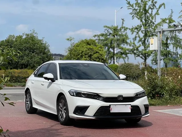 Honda Civic 2023 240TURBO CVT strength version exterior photo 2