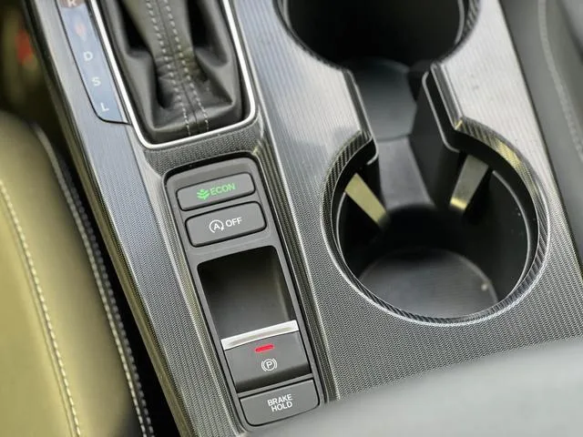 Honda Civic 2023 240TURBO CVT strength version interior photo 17