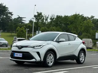 Toyota C-HR 2022 2.0L Leading Edition exterior photo 1 Toyota C-HR 2022 2.0L Leading Edition exterior photo 1