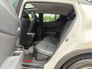 Toyota C-HR 2022 2.0L Leading Edition interior photo 16 Toyota C-HR 2022 2.0L Leading Edition interior photo 16