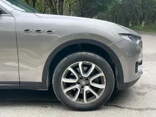 Maserati Levante 2016 3.0T Levante exterior photo 5 Maserati Levante 2016 3.0T Levante exterior photo 5