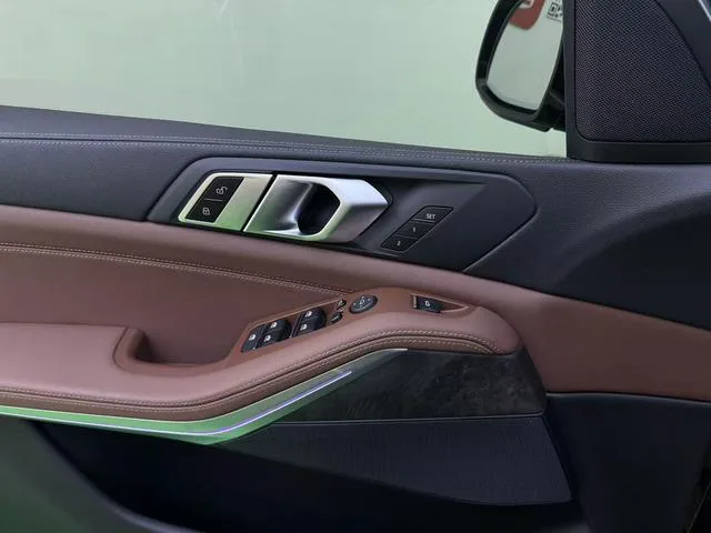 BMW X5 2021 xDrive30i M Sports suit interior photo 14 BMW X5 2021 xDrive30i M Sports suit interior photo 14