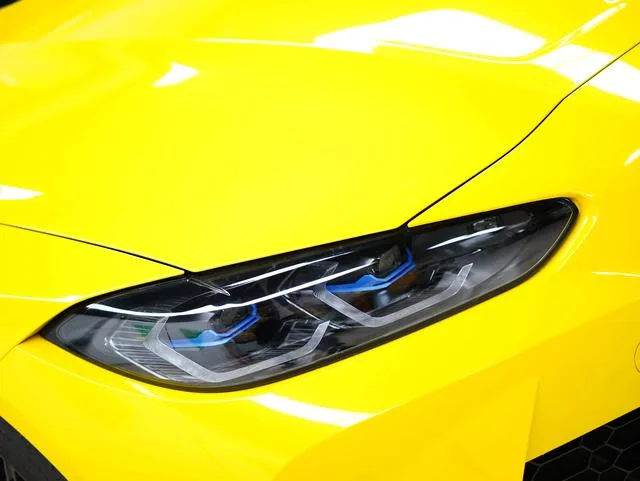 BMW M4 2022 M4 Coupe Thunder Edition interior photo 19 BMW M4 2022 M4 Coupe Thunder Edition interior photo 19