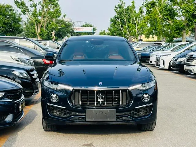 Maserati Levante 2019 3.0T Premium Blue Global Limited Edition Country VI exterior photo 2 Maserati Levante 2019 3.0T Premium Blue Global Limited Edition Country VI exterior photo 2