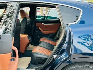 Maserati Levante 2019 3.0T Premium Blue Global Limited Edition Country VI exterior photo 9 Maserati Levante 2019 3.0T Premium Blue Global Limited Edition Country VI exterior photo 9