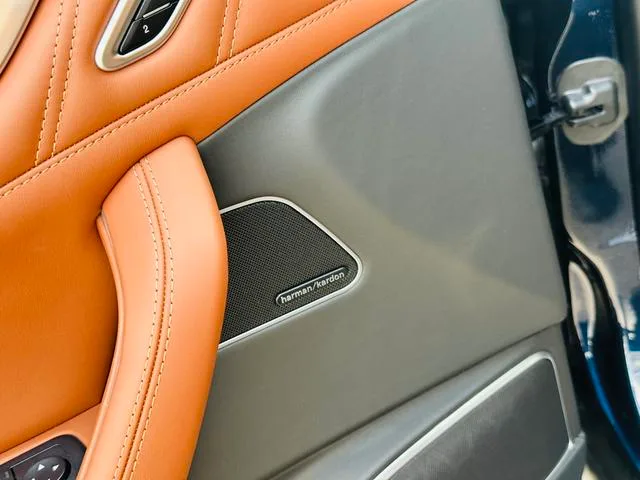 Maserati Levante 2019 3.0T Premium Blue Global Limited Edition Country VI interior photo 11 Maserati Levante 2019 3.0T Premium Blue Global Limited Edition Country VI interior photo 11