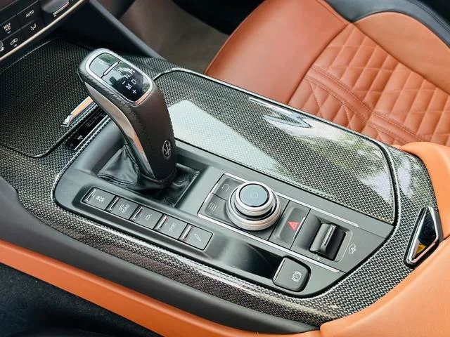 Maserati Levante 2019 3.0T Premium Blue Global Limited Edition Country VI interior photo 14 Maserati Levante 2019 3.0T Premium Blue Global Limited Edition Country VI interior photo 14