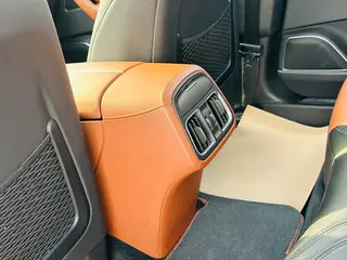 Maserati Levante 2019 3.0T Premium Blue Global Limited Edition Country VI interior photo 16 Maserati Levante 2019 3.0T Premium Blue Global Limited Edition Country VI interior photo 16