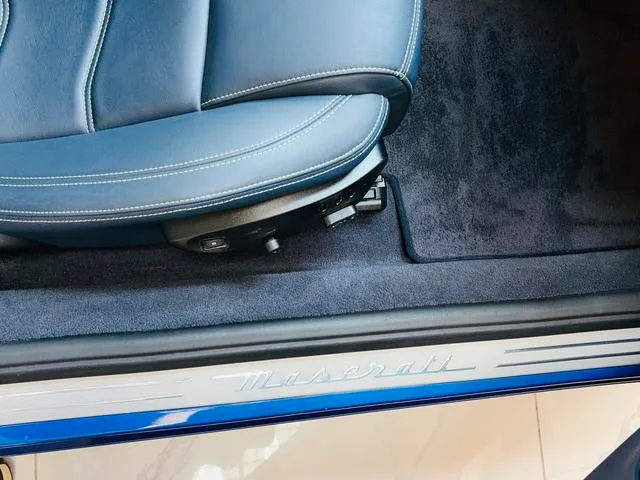 Maserati GranTurismo 2015 4.7L MC Centennial Edition interior photo 15 Maserati GranTurismo 2015 4.7L MC Centennial Edition interior photo 15