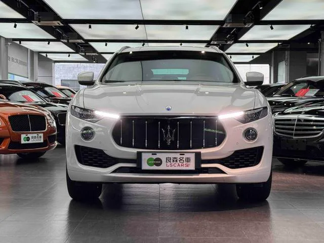 Maserati Levante 2016 3.0T Levante exterior photo 2 Maserati Levante 2016 3.0T Levante exterior photo 2