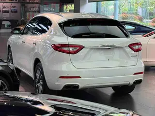 Maserati Levante 2016 3.0T Levante exterior photo 4 Maserati Levante 2016 3.0T Levante exterior photo 4