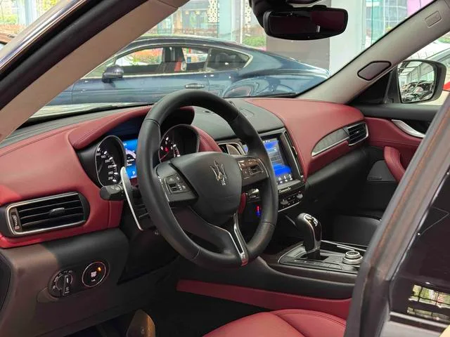Maserati Levante 2016 3.0T Levante exterior photo 7 Maserati Levante 2016 3.0T Levante exterior photo 7