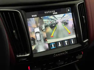 Maserati Levante 2016 3.0T Levante interior photo 12 Maserati Levante 2016 3.0T Levante interior photo 12