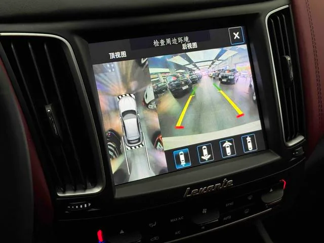 Maserati Levante 2016 3.0T Levante interior photo 12 Maserati Levante 2016 3.0T Levante interior photo 12