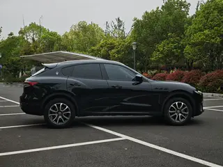 Maserati Levante 2016 3.0T Levante exterior foto 10 Maserati Levante 2016 3.0T Levante exterior foto 10
