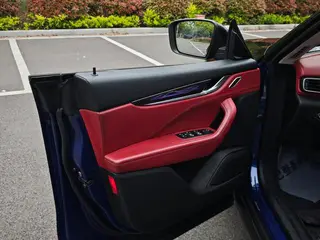 Maserati Levante 2016 3.0T Levante interior foto 12 Maserati Levante 2016 3.0T Levante interior foto 12