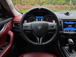 Maserati Levante 2016 3.0T Levante interior foto 19 Maserati Levante 2016 3.0T Levante interior foto 19
