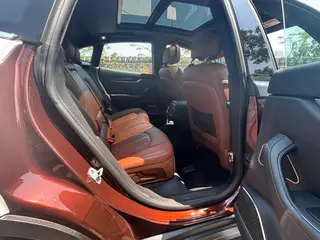 Maserati Levante 2018 3.0T Classic Edition interior photo 10 Maserati Levante 2018 3.0T Classic Edition interior photo 10