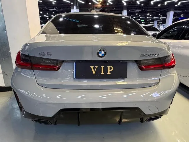 BMW 3 Series 2025 330Li M Sports Night Suit interior photo 16 BMW 3 Series 2025 330Li M Sports Night Suit interior photo 16