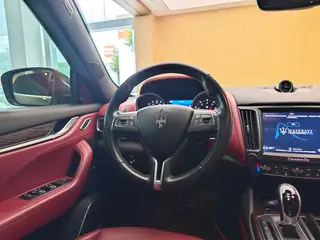 Maserati Levante 2016 3.0T Levante interior photo 17 Maserati Levante 2016 3.0T Levante interior photo 17