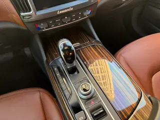 Maserati Levante 2016 3.0T Levante interior photo 12 Maserati Levante 2016 3.0T Levante interior photo 12