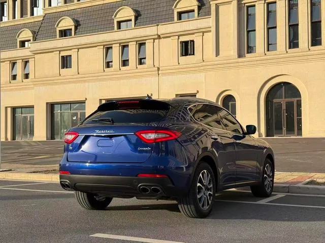 Maserati Levante 2016 3.0T Levante interior photo 14 Maserati Levante 2016 3.0T Levante interior photo 14