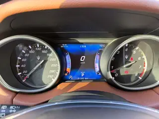 Maserati Levante 2016 3.0T Levante interior photo 19 Maserati Levante 2016 3.0T Levante interior photo 19
