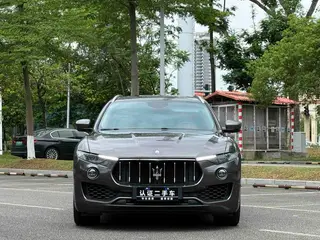 Maserati Levante 2016 3.0T Levante exterior photo 2 Maserati Levante 2016 3.0T Levante exterior photo 2