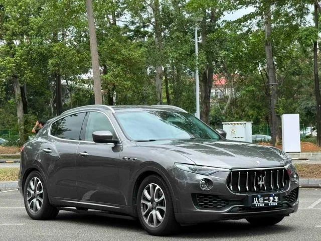 Maserati Levante 2016 3.0T Levante exterior photo 3 Maserati Levante 2016 3.0T Levante exterior photo 3