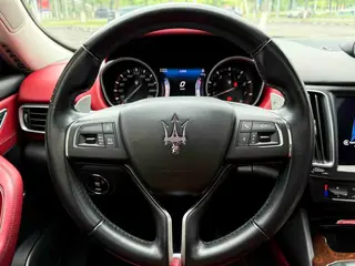Maserati Levante 2016 3.0T Levante exterior photo 4 Maserati Levante 2016 3.0T Levante exterior photo 4